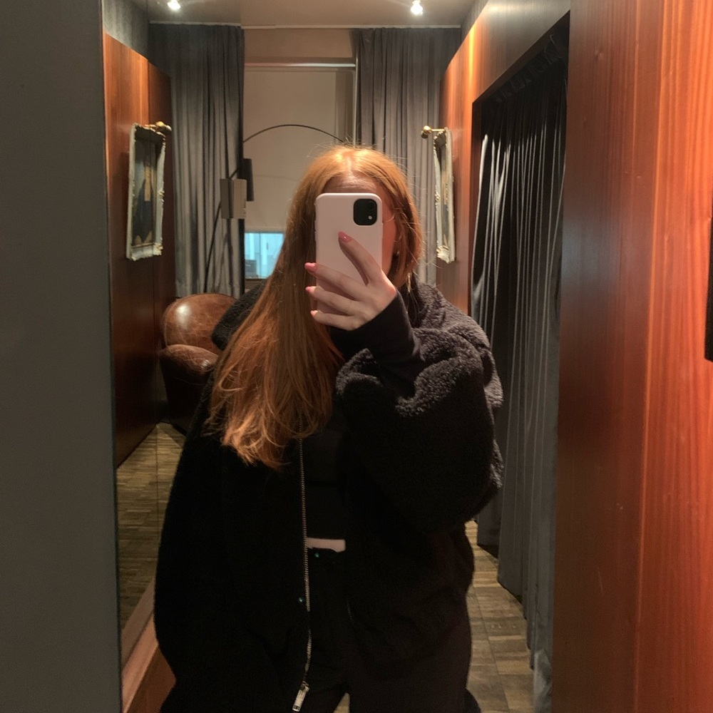 Meet your Posher, Olivia